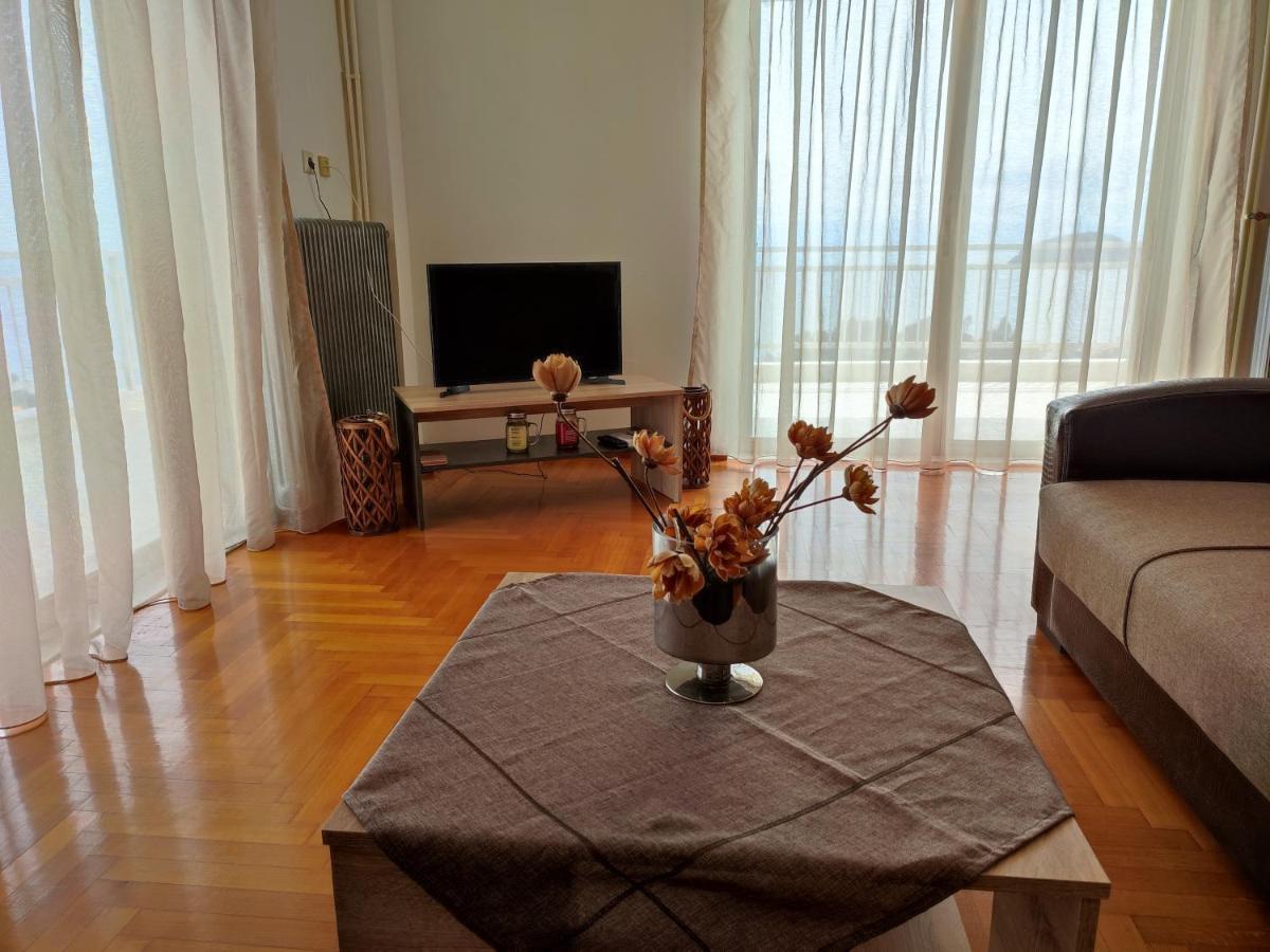 Thea Court Clio & Erato Apartments PalaiónTsiflíkion Exteriér fotografie